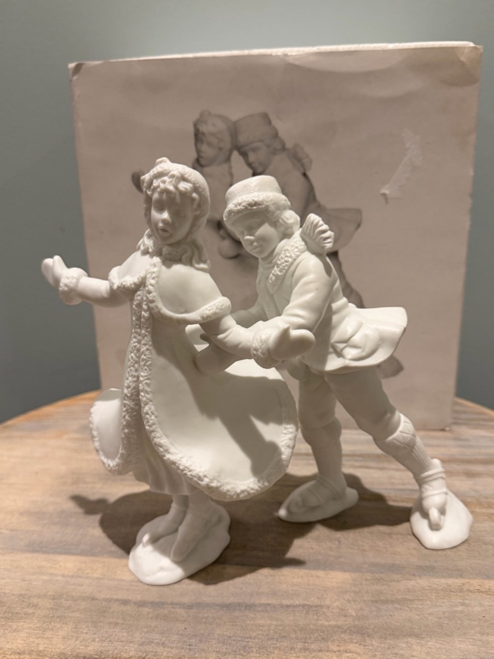 Department 56 Winter Silhouette Porcelain Skaters Waltz Figurines original box